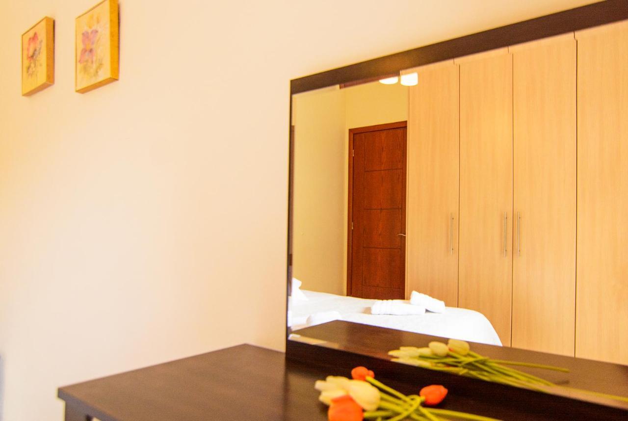 Aristea Apartments Palaiochora Dış mekan fotoğraf